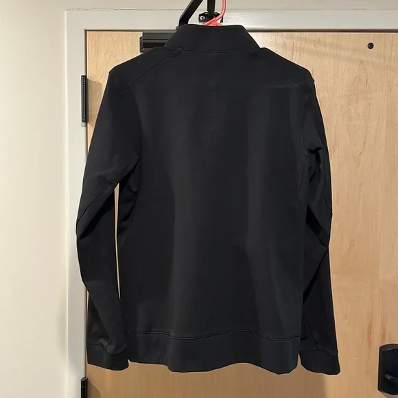 Lululemon Sojourn Jacket - Picture 3 of 7